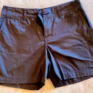 Gloria Vanderbilt Black Cargo Shorts (Never Worn!)